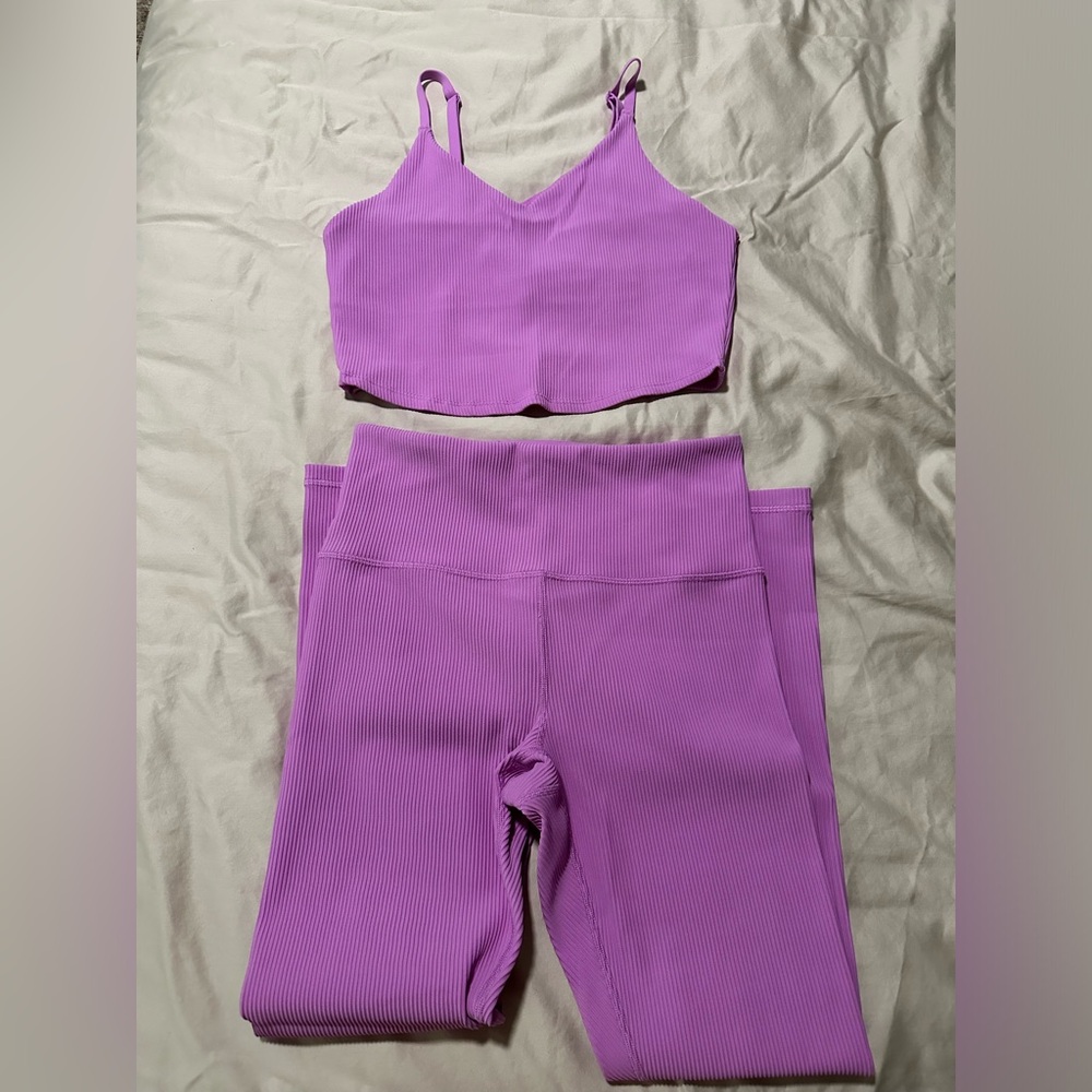Athleta ribbed matching bra and legging set. Size M. NWOT